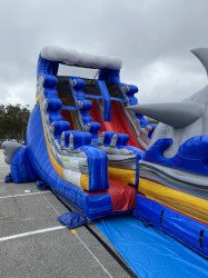 37064716 0C80 4418 93D6 90BC5CC5763D 1669006708 (24) Shark Attack Water Slide